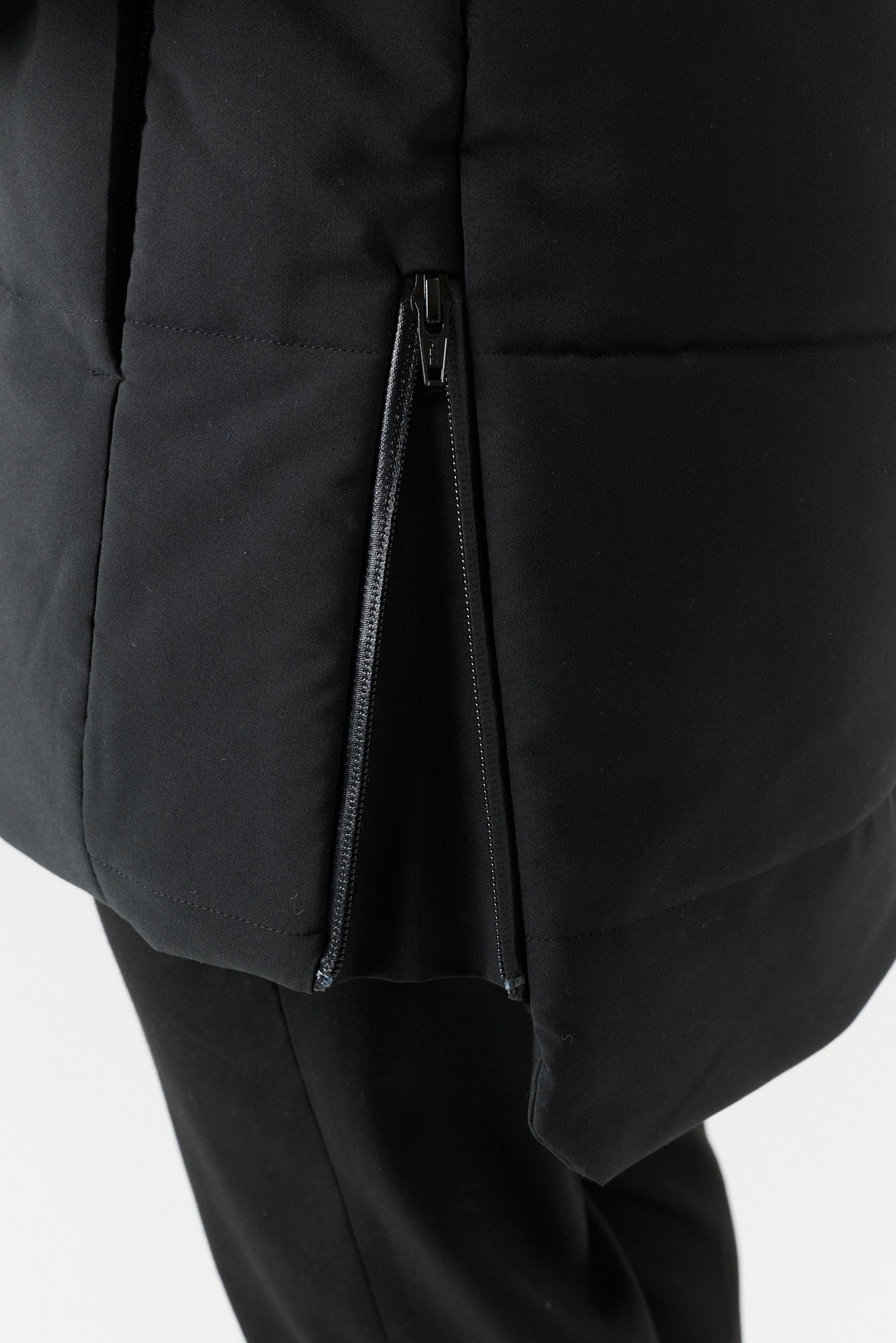 Desloups men's parka with detachable hood in 250g Isosoft