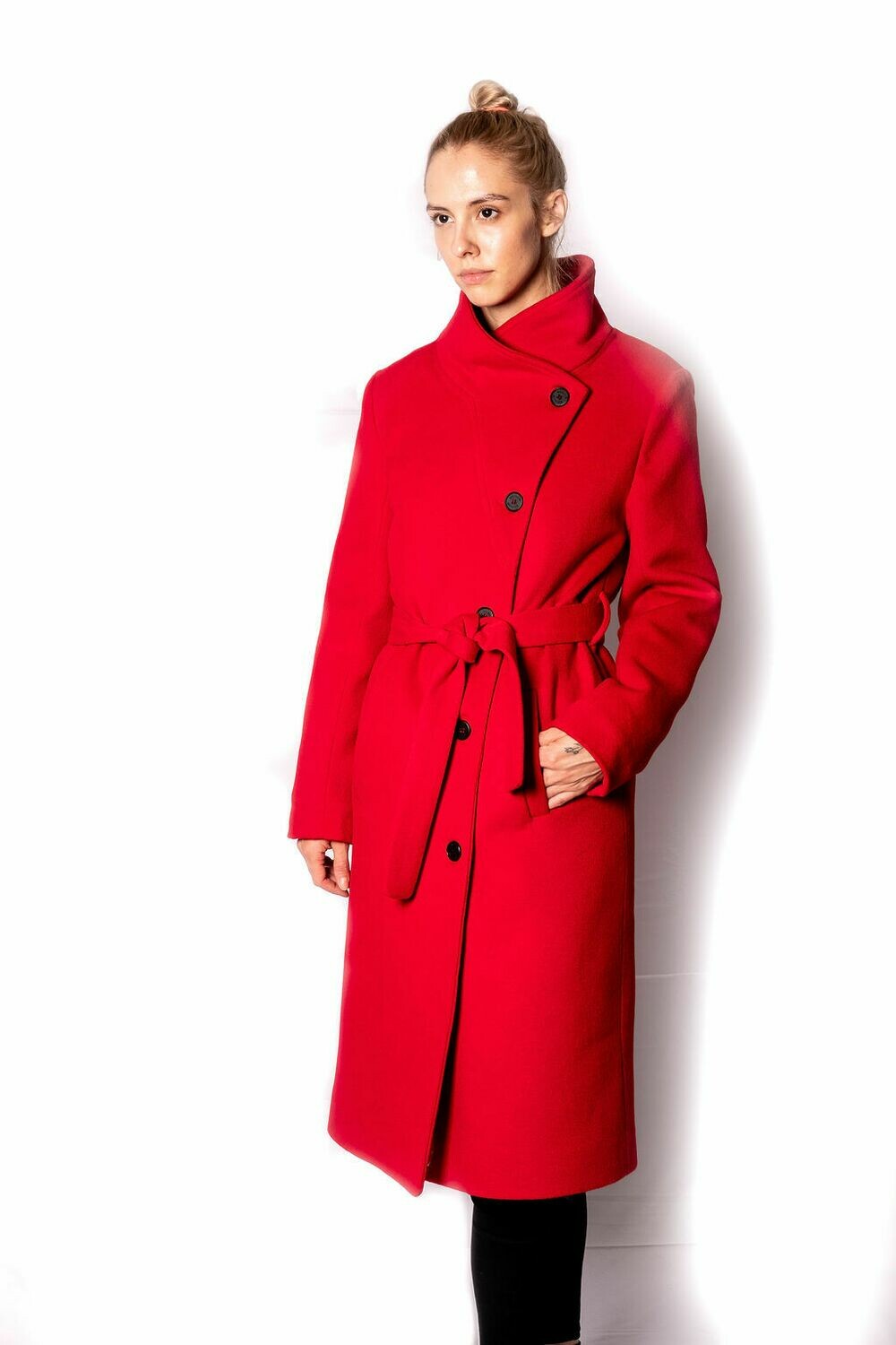 Desloups long women's winter coat with belt in 100% wool and lined