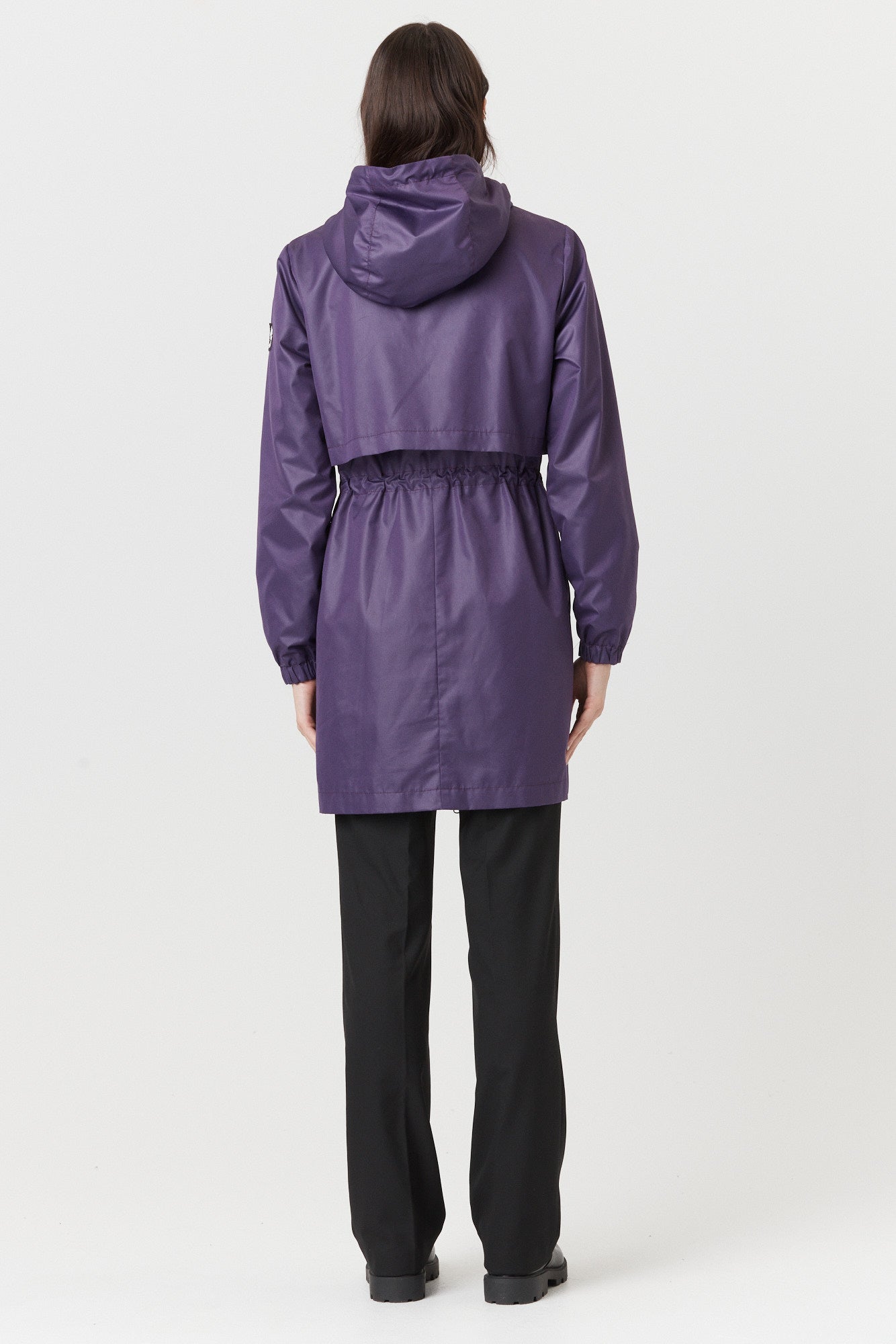 Desloups manteau mi-saison imperméable urbain avec capuchon, ajusté pour femme.