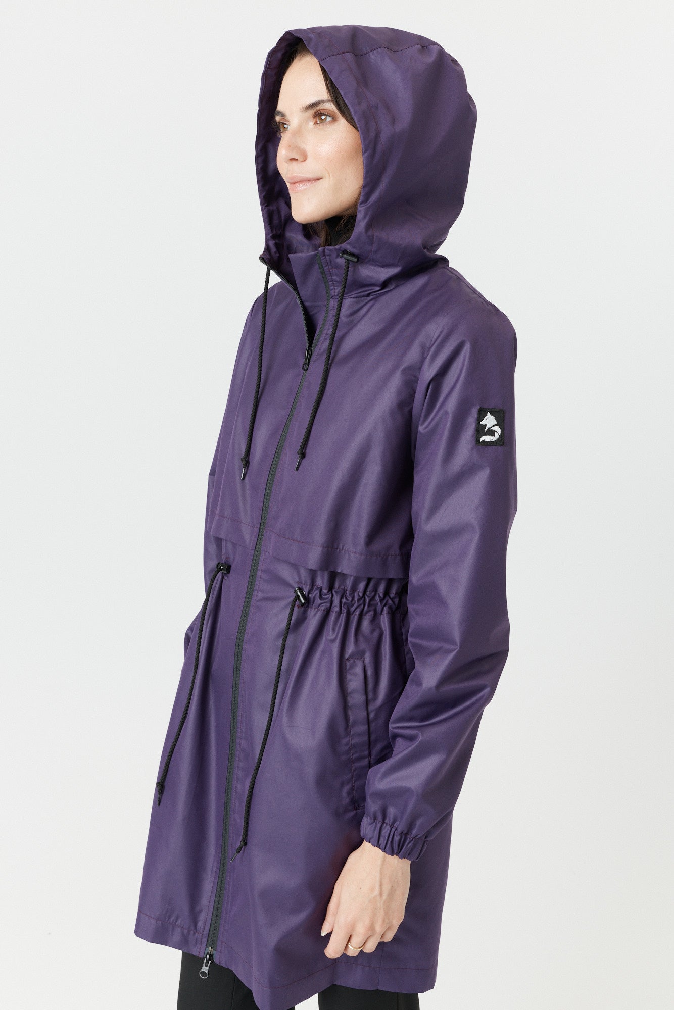 Desloups manteau mi-saison imperméable urbain avec capuchon, ajusté pour femme.