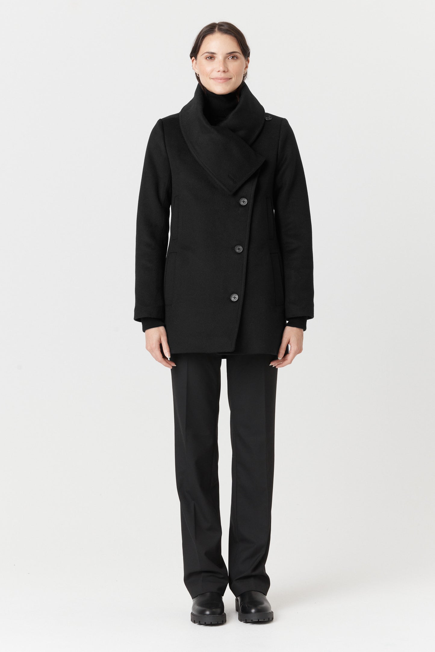 Desloups winter coat for women asymmetrical in 100% lined wool 