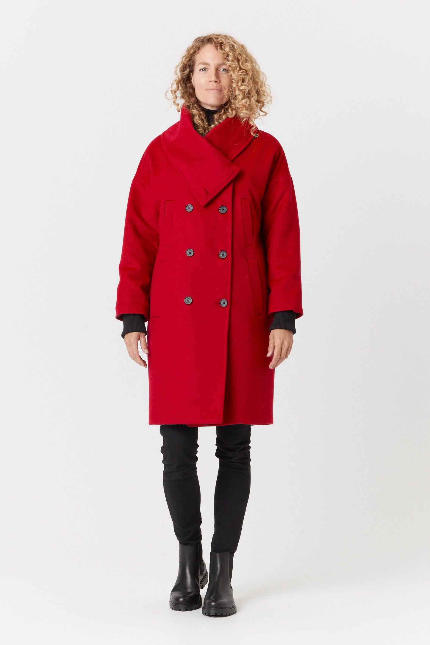 Desloups women's oversized double-breasted winter coat in 100% wool and lined