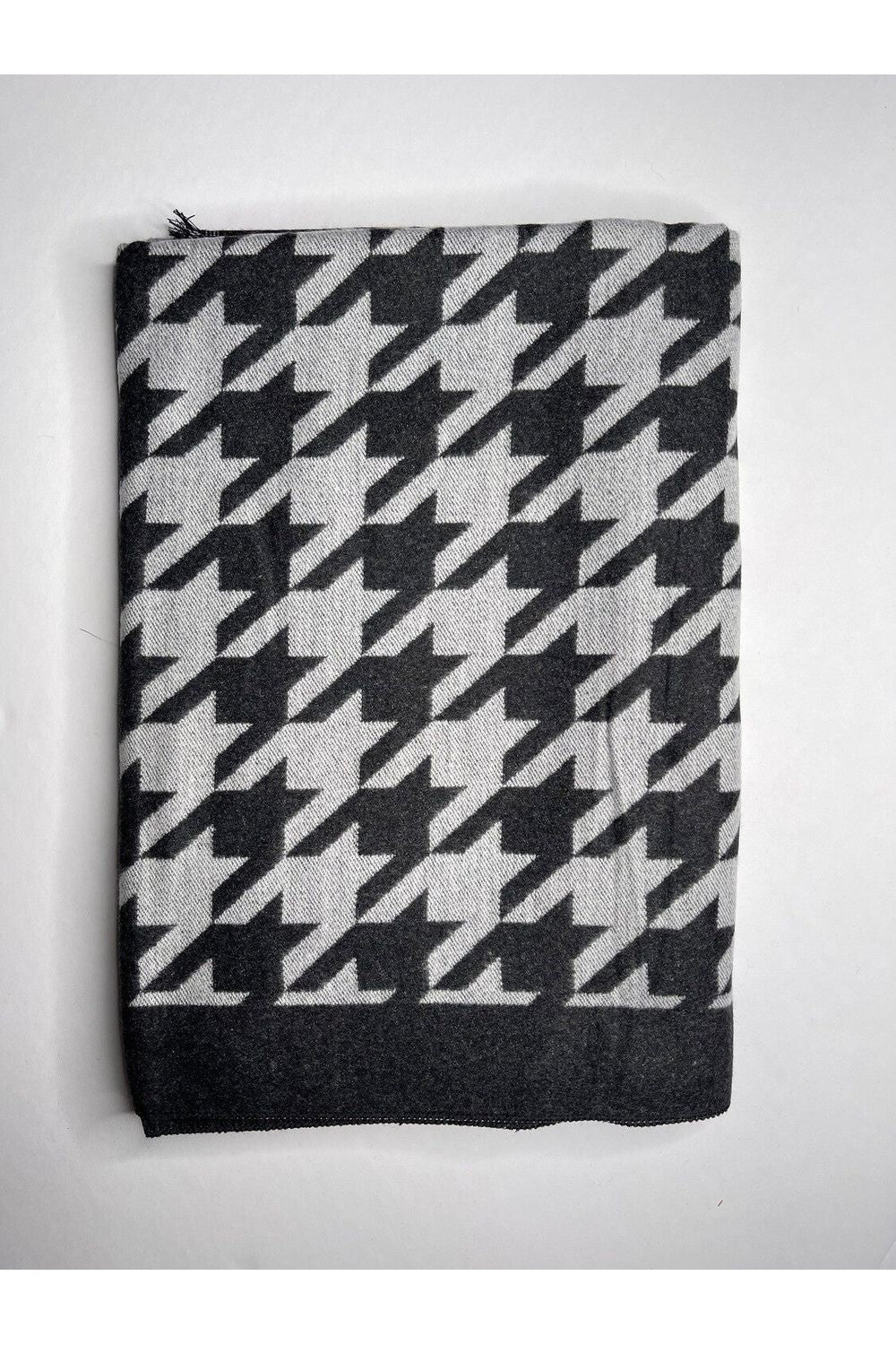 Dark gray houndstooth patterned scarf