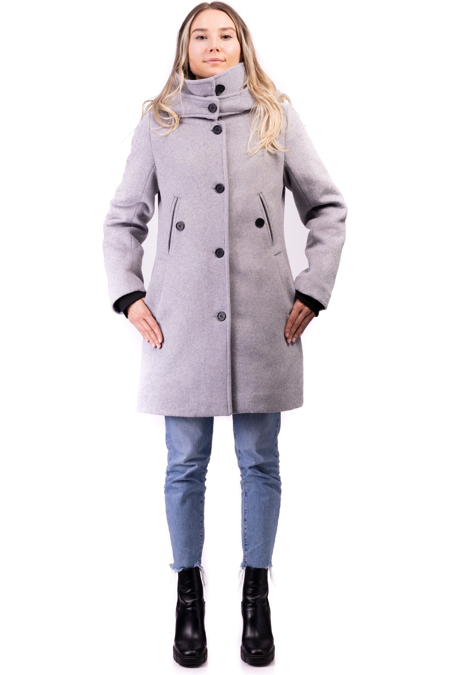 Desloups classic fitted women's winter coat with clasp in 100% lined wool 